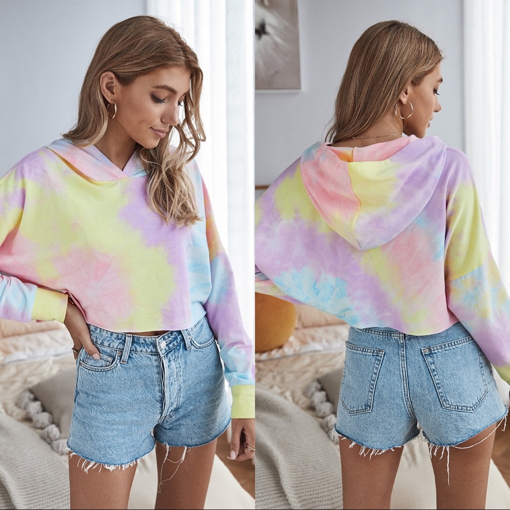 🔥🆕Soft Tie Dye Long Sleeve Hooded Crop Top